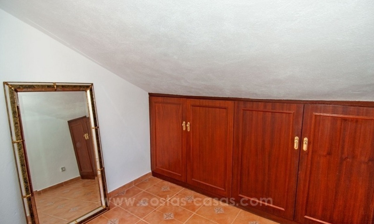 Cosy family townhouse for sale in Estepona – Marbella 17