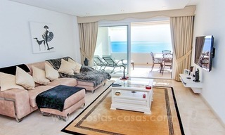 Beachfront apartment for sale, first line beach apartment complex, New Golden Mile, Marbella - Estepona 3