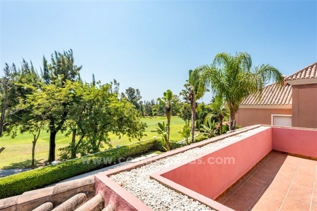 Bargain! Beautiful frontline golf villa for sale in San Pedro, Marbella 10817