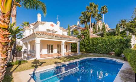 Bargain! Beautiful frontline golf villa for sale in San Pedro, Marbella 18085