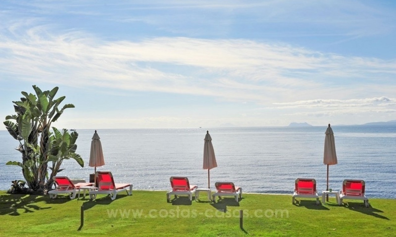 Luxury penthouse for sale, first line beach complex, New Golden Mile, Marbella - Estepona 30