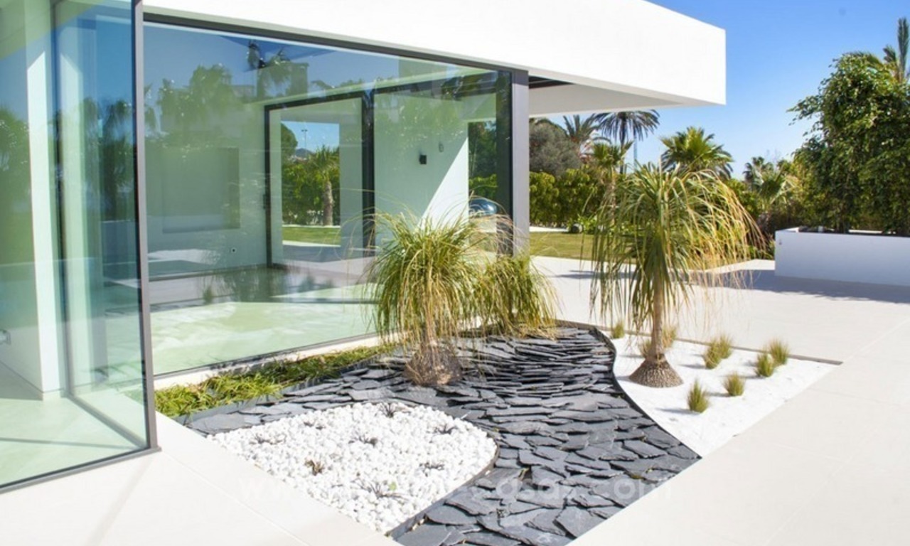 New Modern Villa for Sale on the Golden Mile in Marbella 8