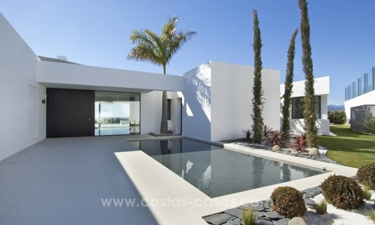 New Modern Villa for Sale on the Golden Mile in Marbella 11