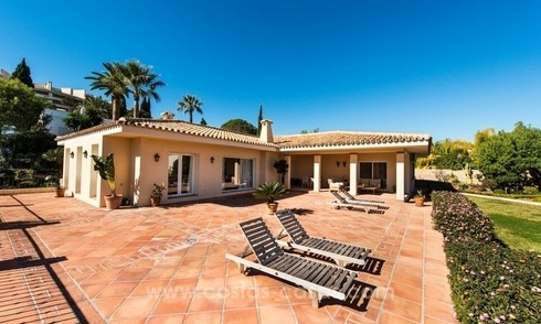 Second line golf villa for sale in Nueva Andalucía, Marbella 