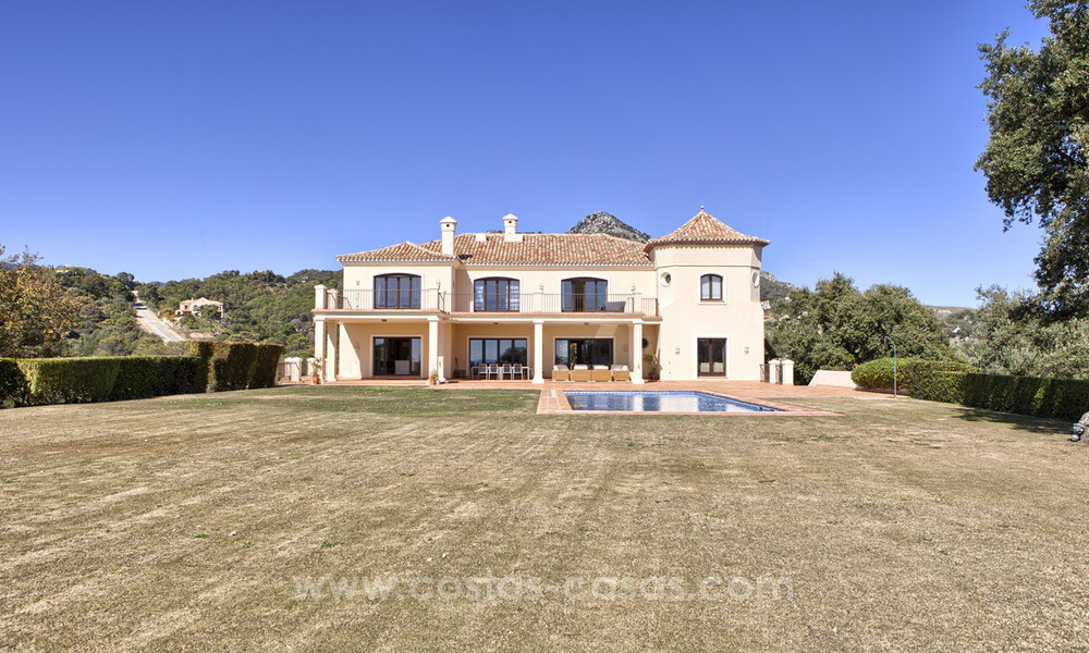 Stylish quality villa for sale in the Marbella Club Golf Resort, Benahavis - Marbella 30412