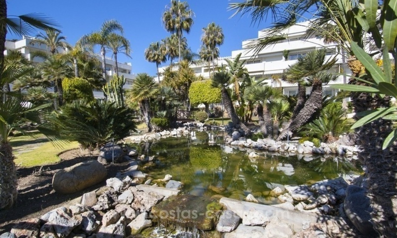 Exclusive apartment for sale in a beachfront complex in Puerto Banús - Marbella 18