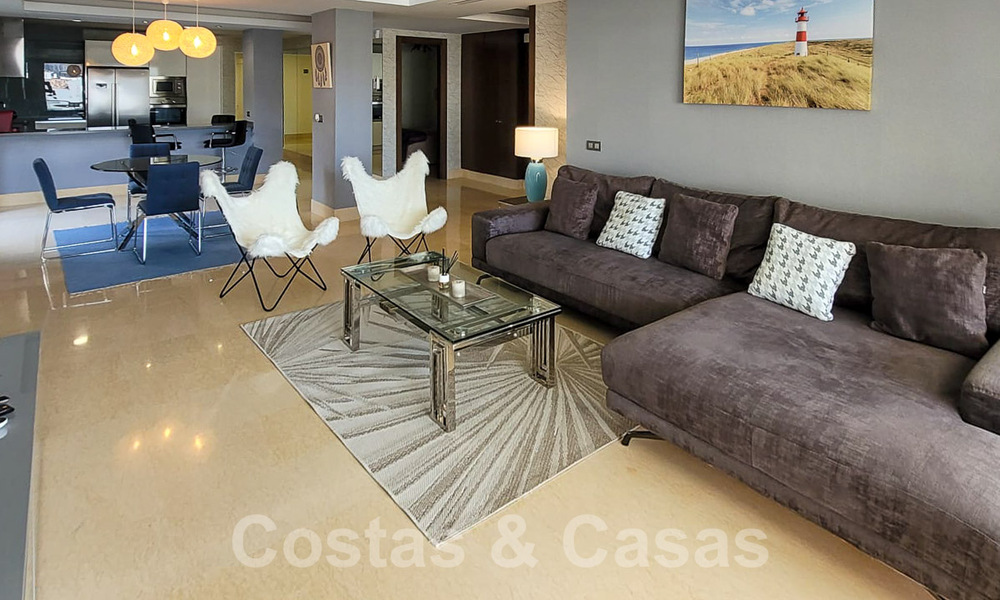 For Sale in the Marbella - Benahavís Area: Large Modern, Luxury Golf Apartment 52761