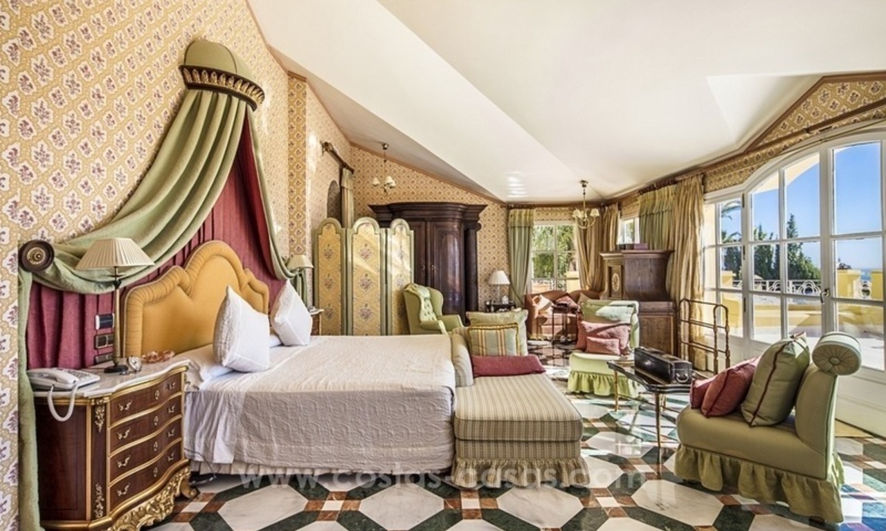Palatial mansion for sale in exclusive urbanization of Sierra Blanca, Marbella 6