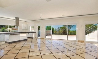 Fully renovated modern quality villa for sale in El Madroñal, Benahavis 2