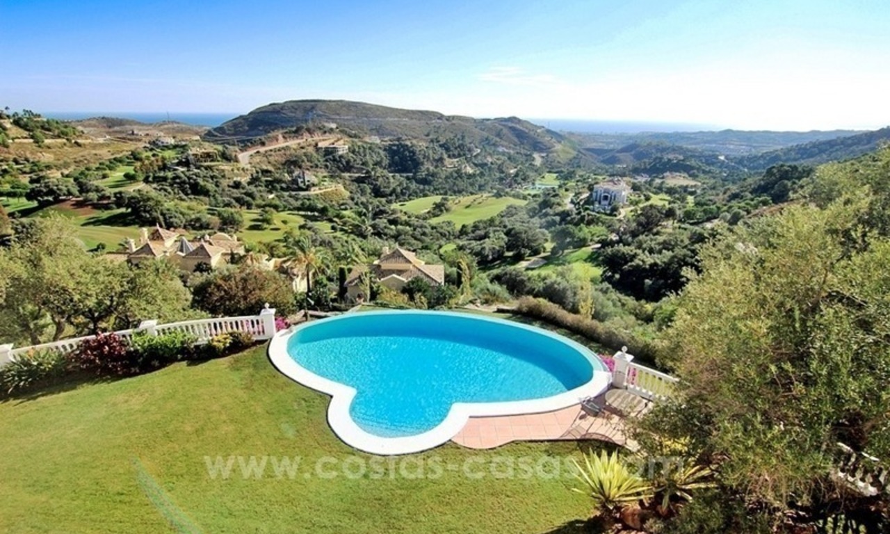 Beautiful classic style villa for sale in the Marbella Club Golf Resort 1