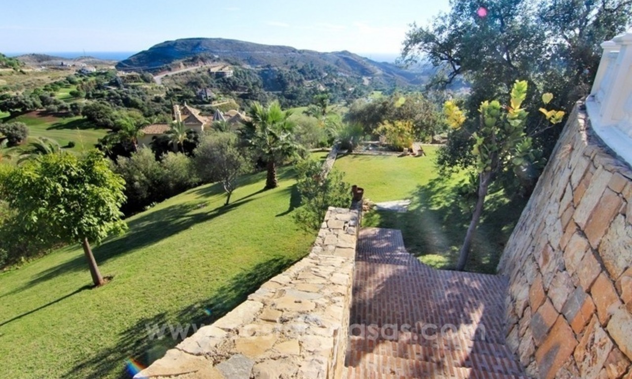 Beautiful classic style villa for sale in the Marbella Club Golf Resort 6