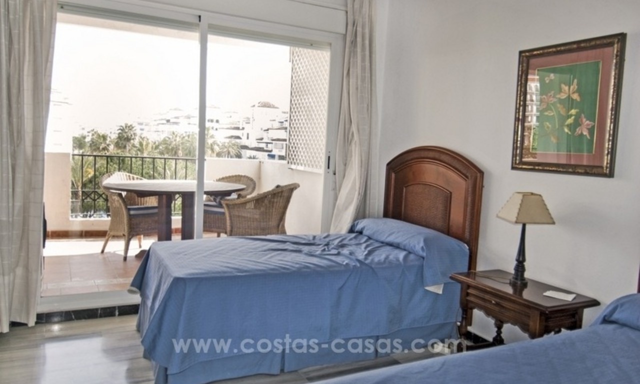 Dream location!! Apartment for sale a few meters from the sea in Puerto Banús 8