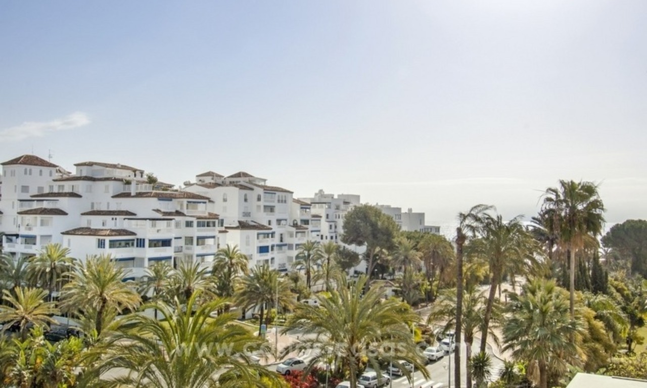 Dream location!! Apartment for sale a few meters from the sea in Puerto Banús 1