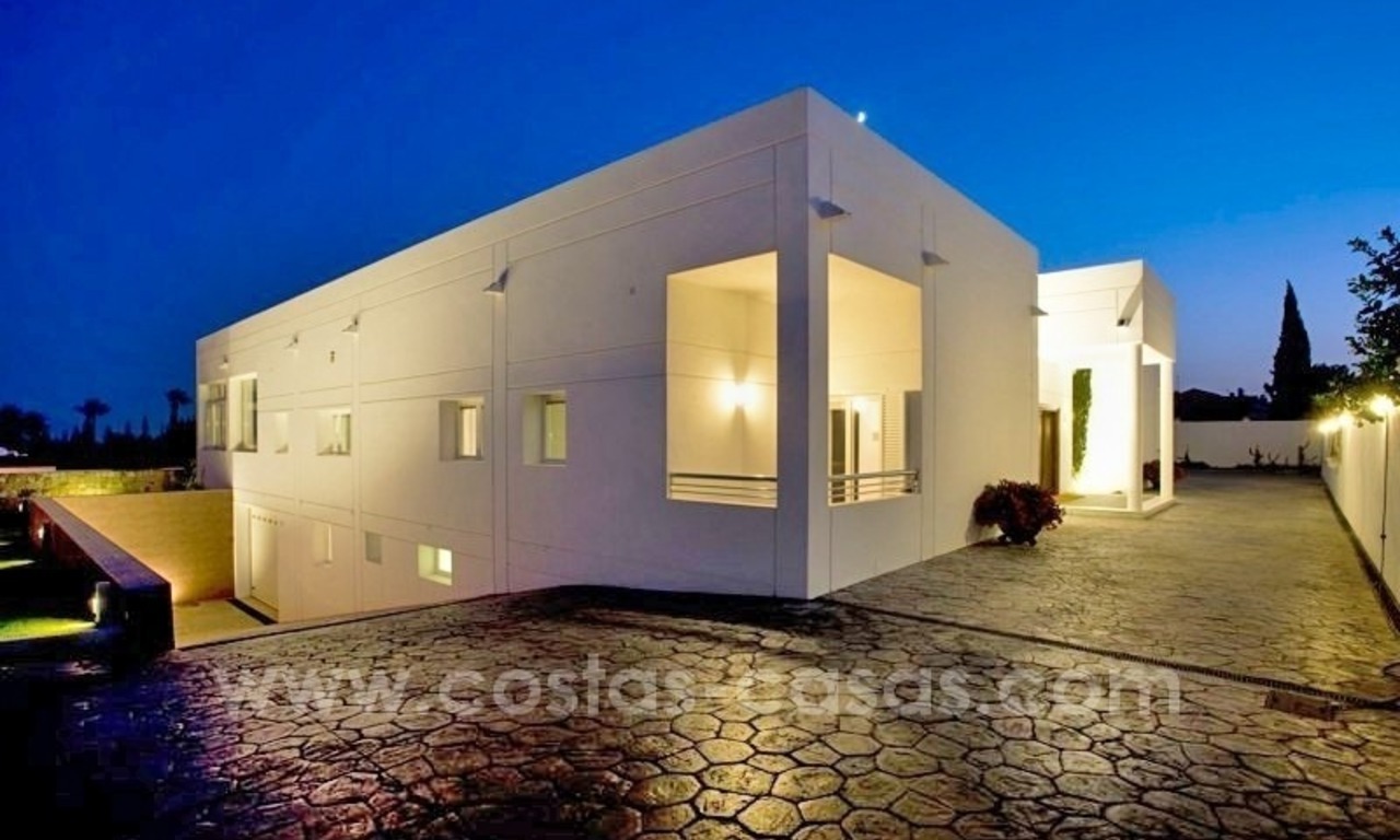 Designer villa for sale in downtown Marbella 4