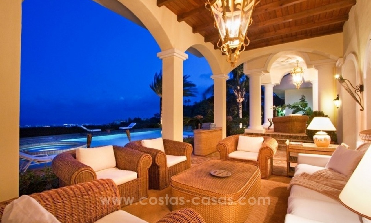 For Sale: A luxurious but elegant classical villa with the best views in El Madroñal - Benahavis 3
