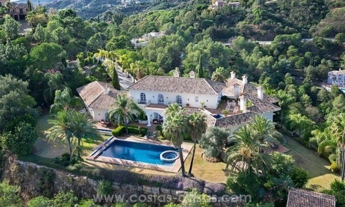 For Sale: A luxurious but elegant classical villa with the best views in El Madroñal - Benahavis 