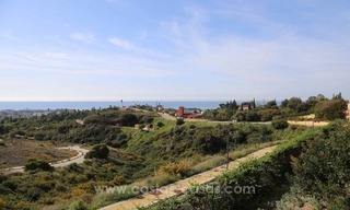 Luxury villa for sale between Marbella and Estepona, with panoramic sea views 2