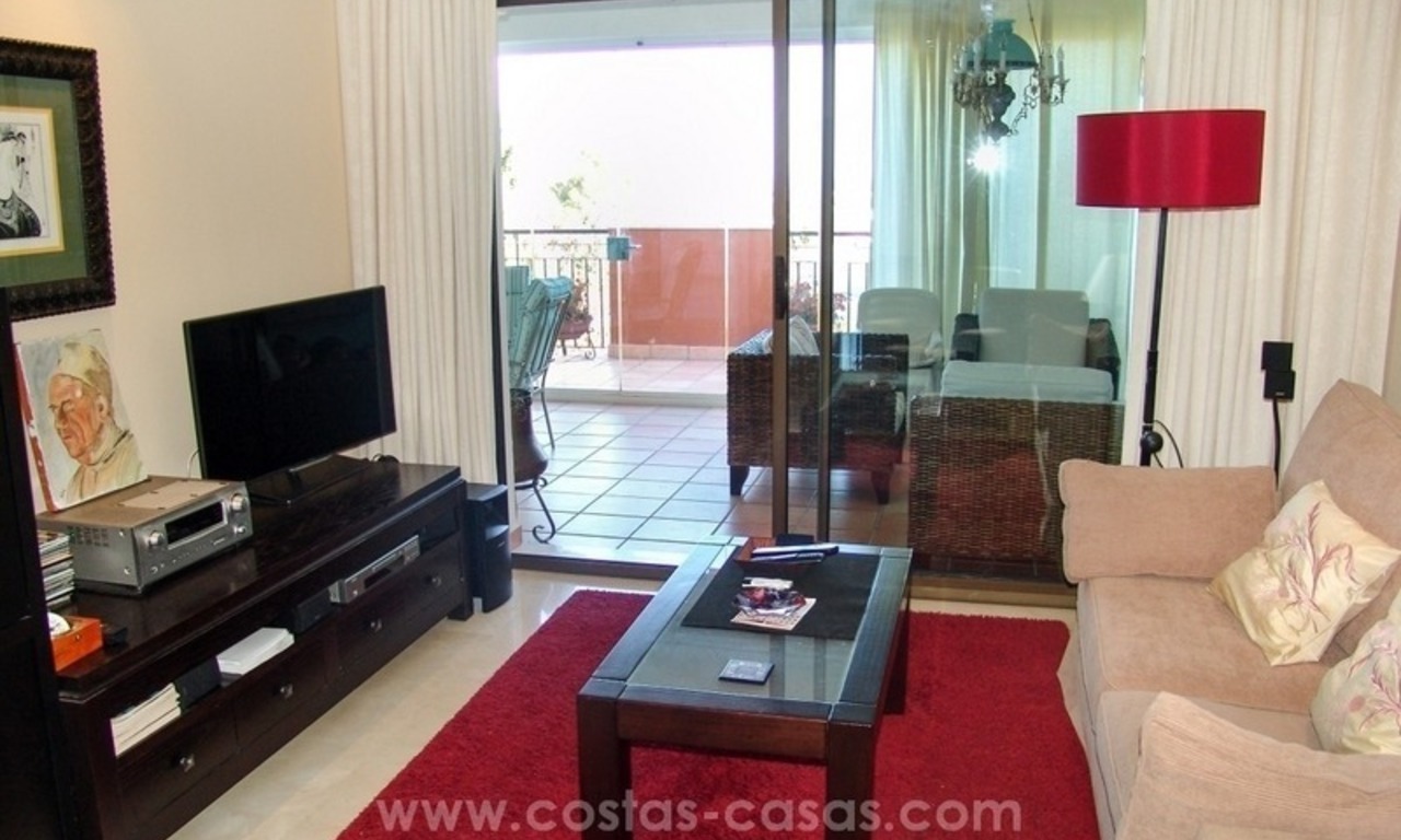Contemporary Apartment for Sale in La Quinta, Benahavis - Marbella 6
