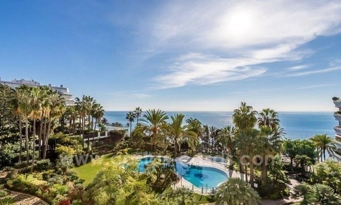 Gran Marbella for sale: Large luxury apartment, beachfront Marbella centre 