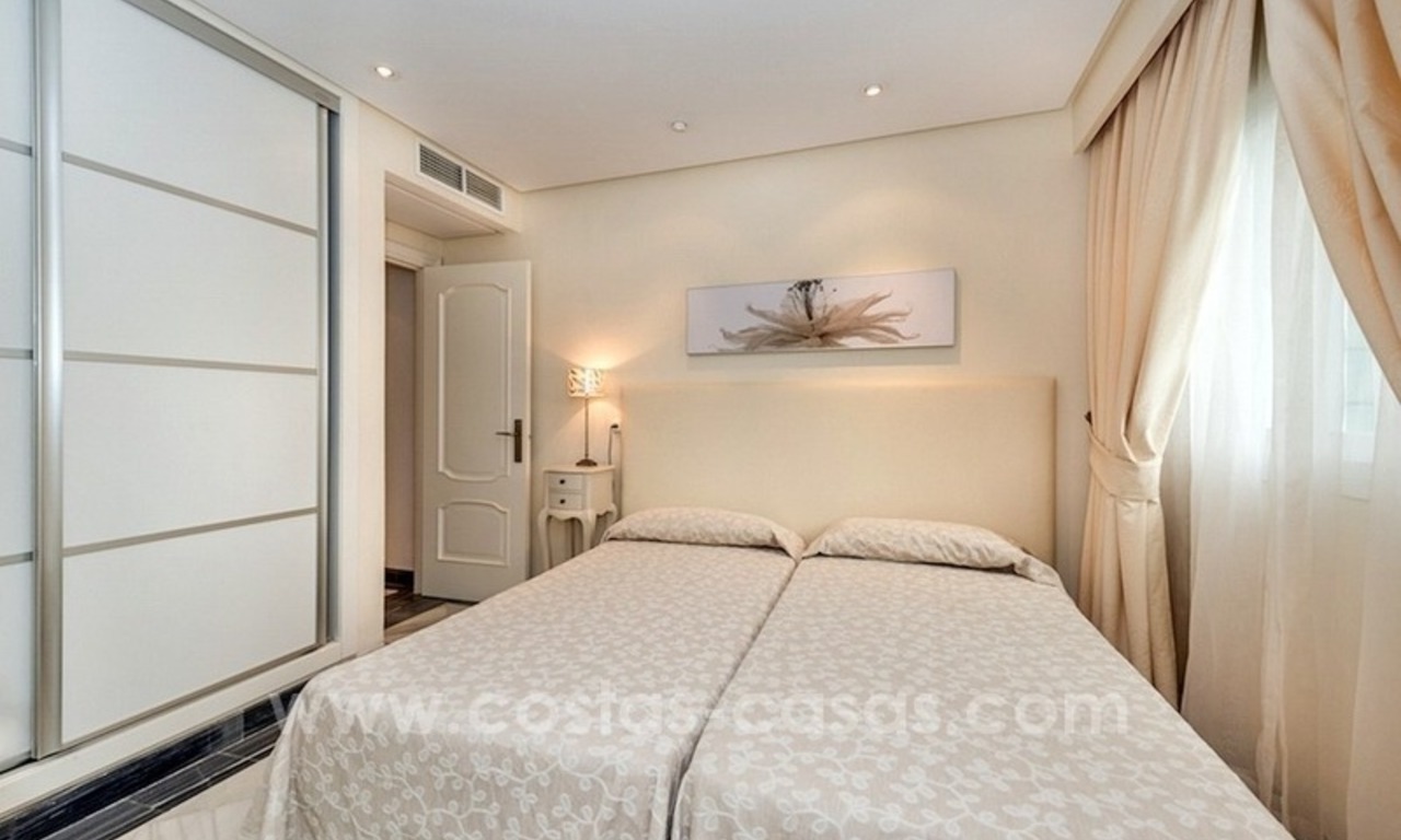 Gran Marbella for sale: Large luxury apartment, beachfront Marbella centre 12