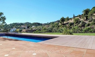 Luxury villa for sale in El Madroñal, Benahavis - Marbella 5