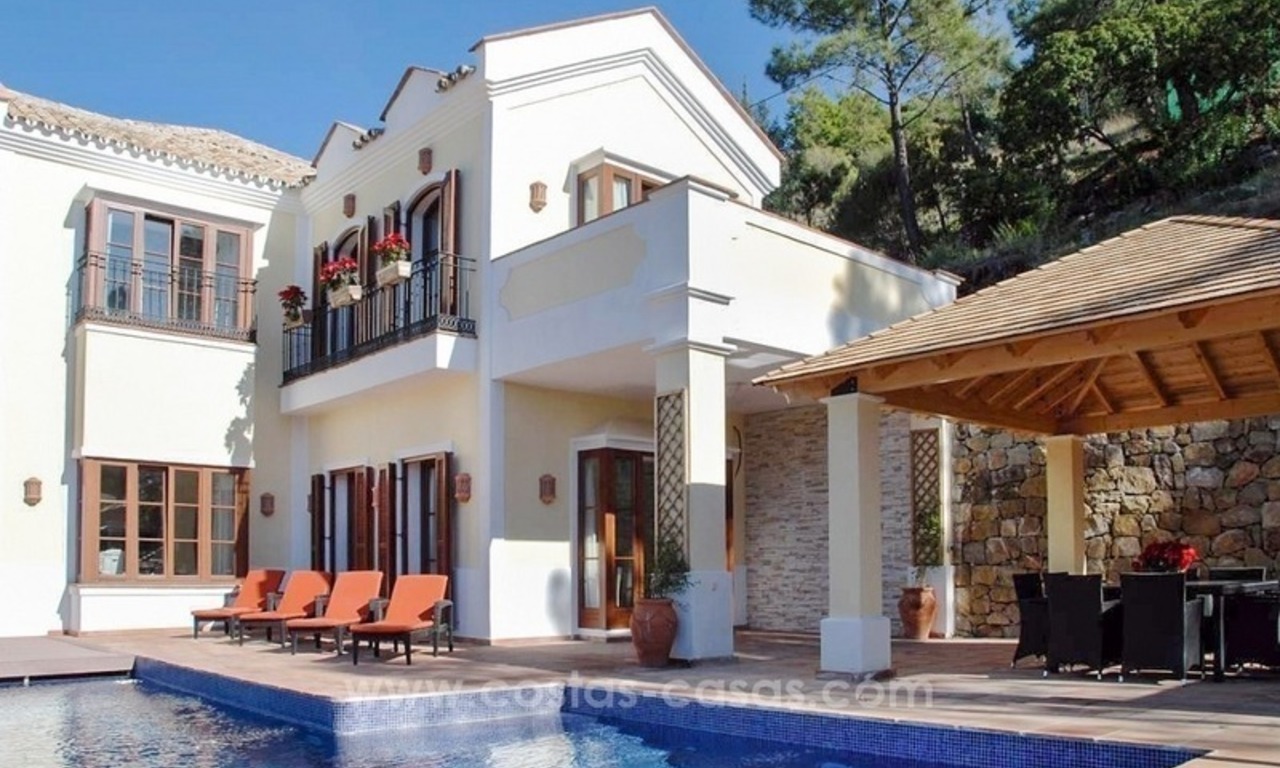 Luxury villa for sale in El Madroñal, Benahavis - Marbella 3