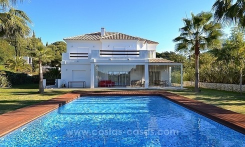 Bargain! Modern villa for sale in Elviria, Marbella east 