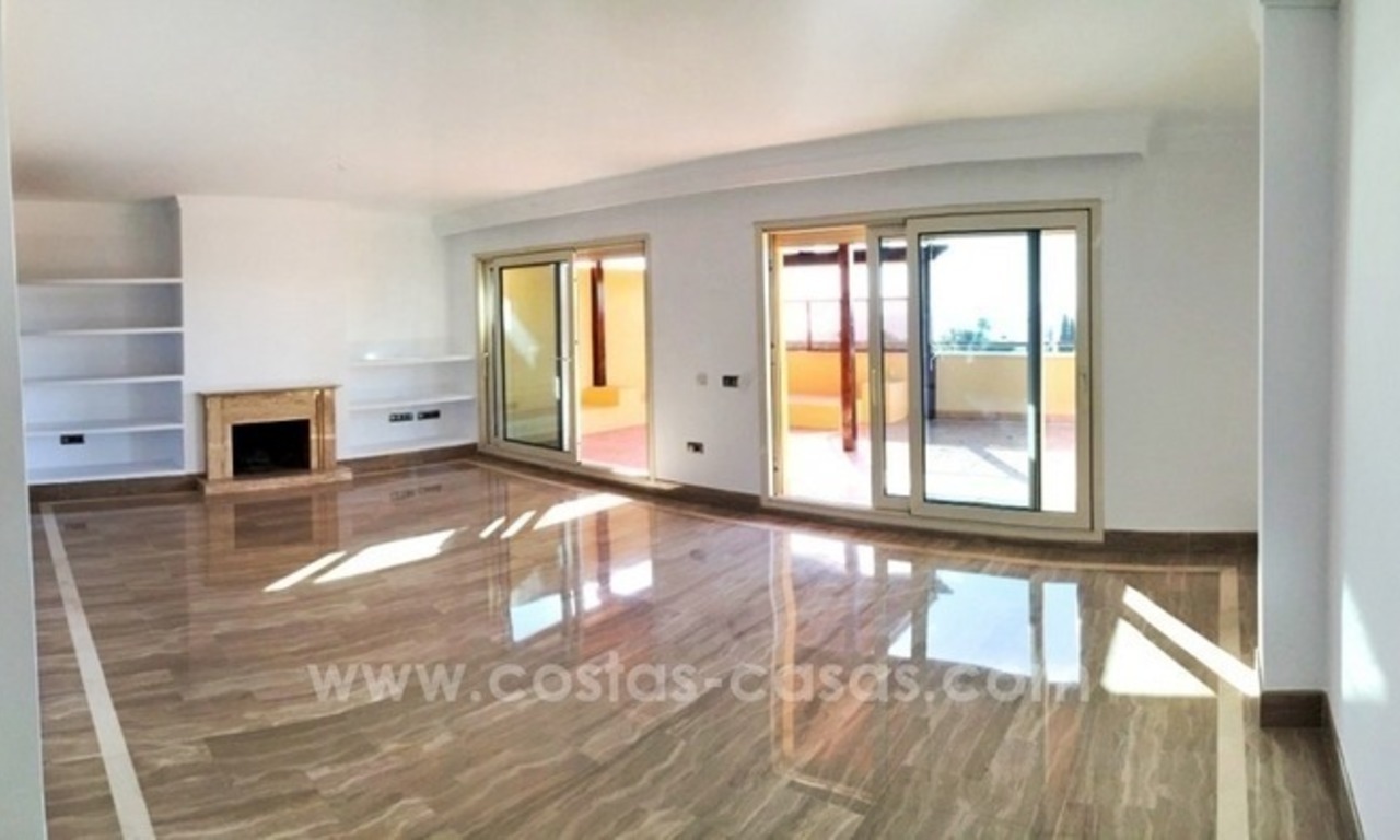 Luxury Penthouse apartment for sale in Sierra Blanca, Golden Mile near Marbella centre 4