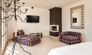 Contemporary villa for sale with classical architectural references, El Madroñal, Benahavis - Marbella 9