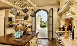 Contemporary villa for sale with classical architectural references, El Madroñal, Benahavis - Marbella 12