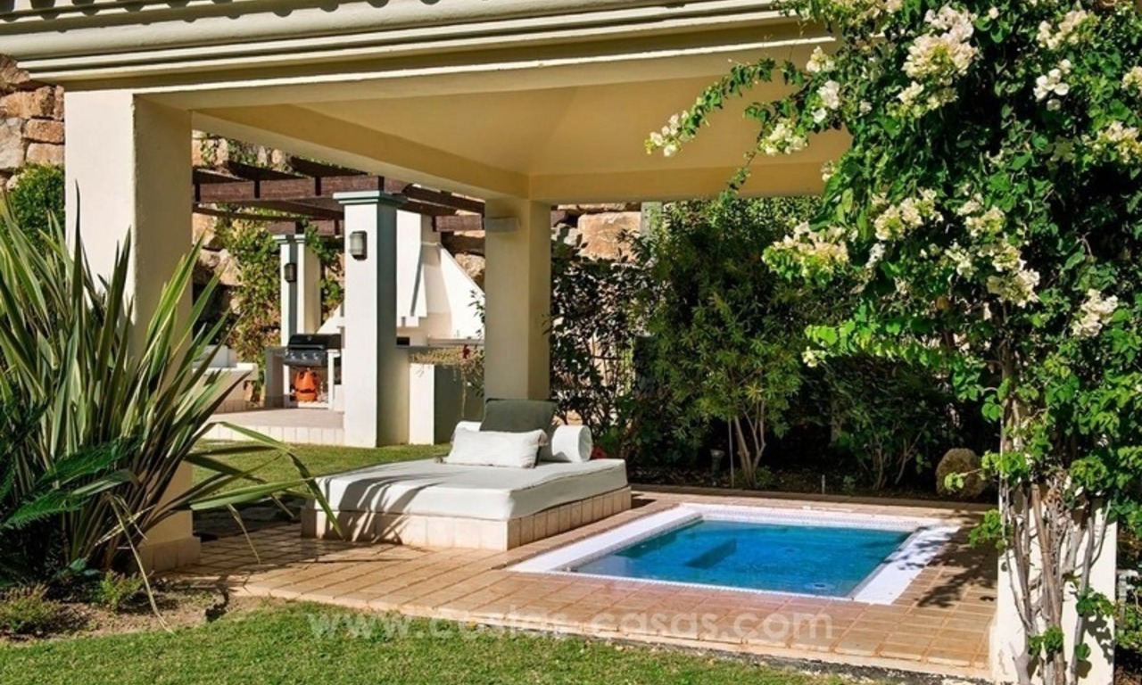 Contemporary villa for sale with classical architectural references, El Madroñal, Benahavis - Marbella 3