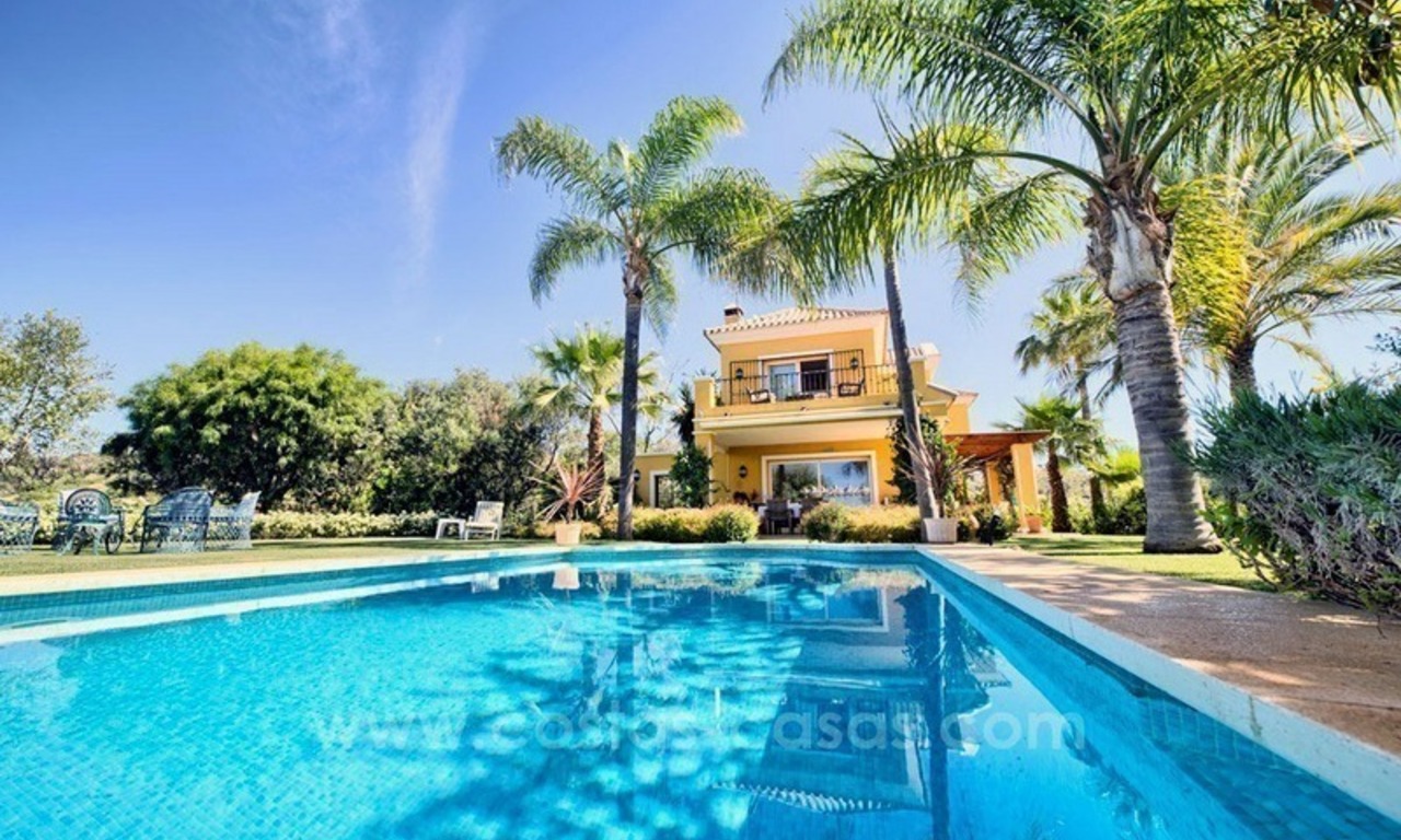 Villa for sale in Marbella East with beautiful panoramic sea view 1