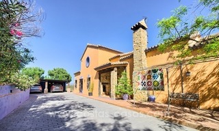 Finca - Villa for sale in Estepona with panoramic sea view 7