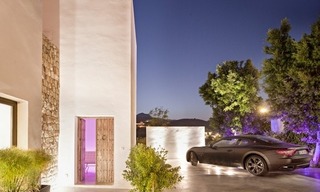 Exclusive modern style villa for sale in the area of Marbella – Benahavis 9