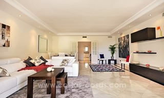 Spacious luxury apartment for sale on the Golden Mile between Marbella and Puerto Banus 7