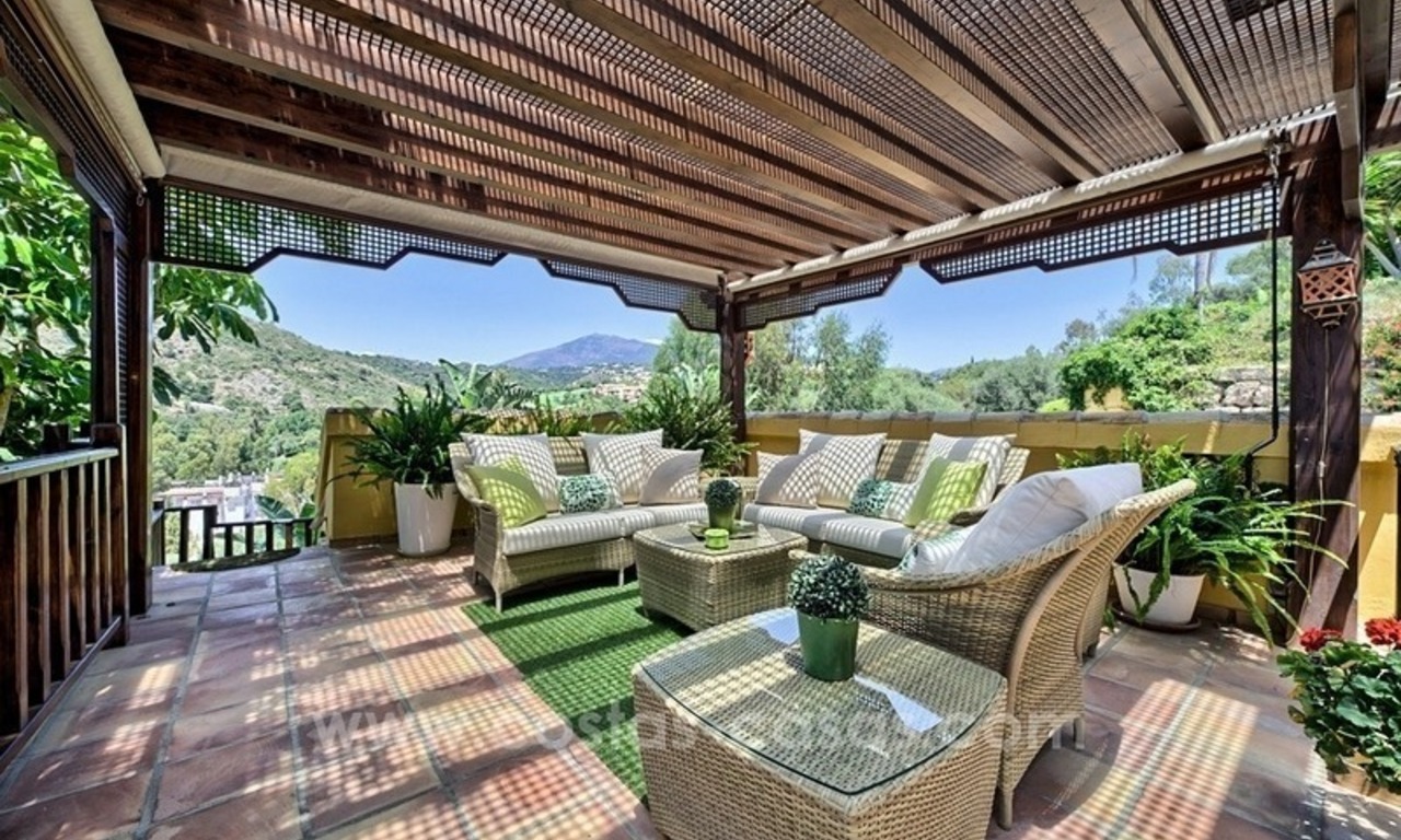 Villa for sale in a gated community with sea views in Benahavis – Marbella 6