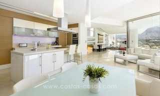 For Sale in Nueva Andalucia, Marbella: Designer Villa with panoramic golf, mountain and sea views 7