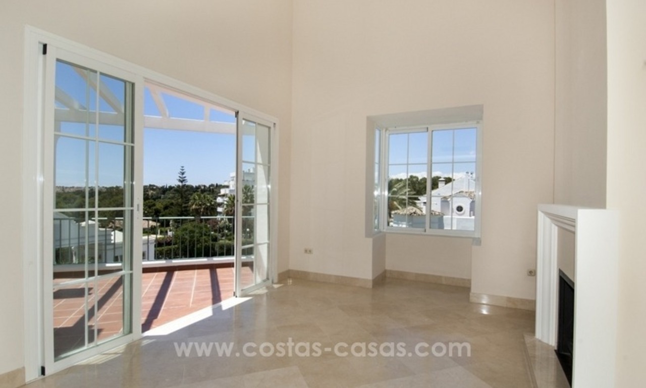 4 bedroom penthouse for sale in gated community in Marbella 14