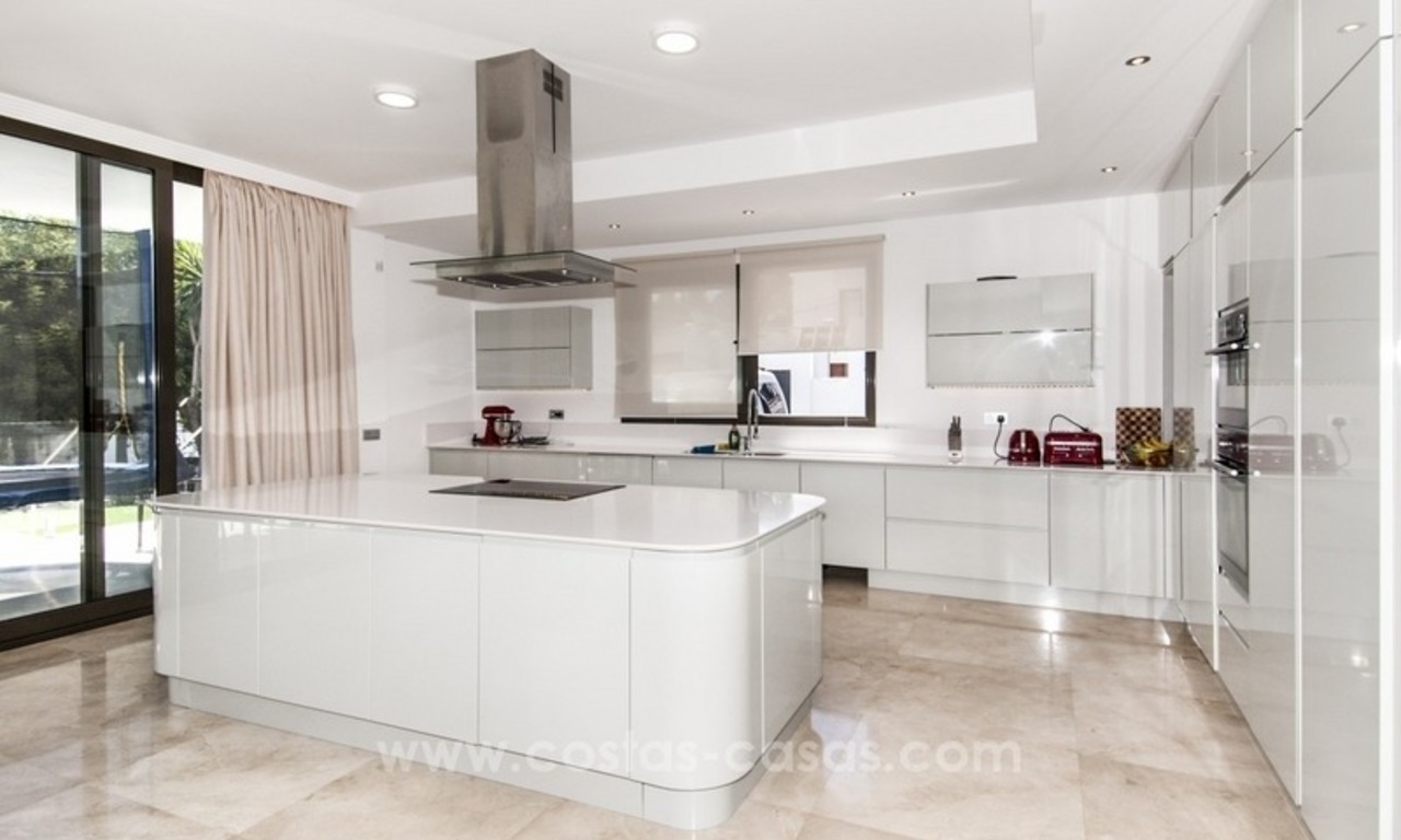 Brand new modern villa for sale in Nueva Andalucia, Marbella 7