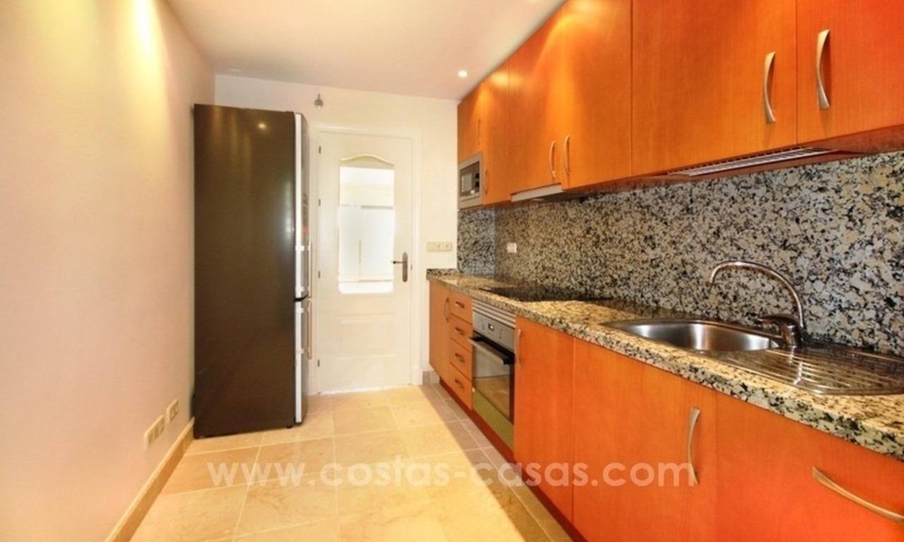 Very nice first floor apartment for sale in Marbella - Benahavis in a frontline golf complex 7