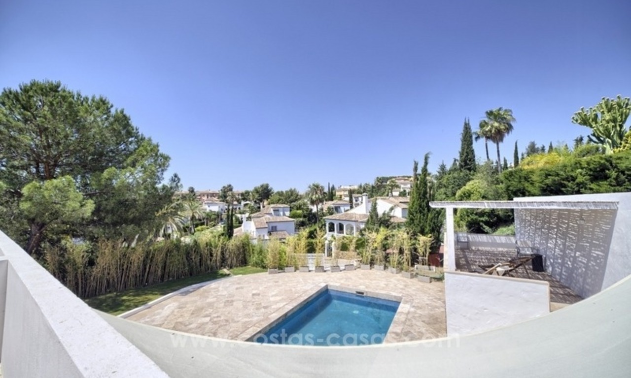 Contemporary villa for sale in a gated community in Nueva Andalucía – Marbella 20
