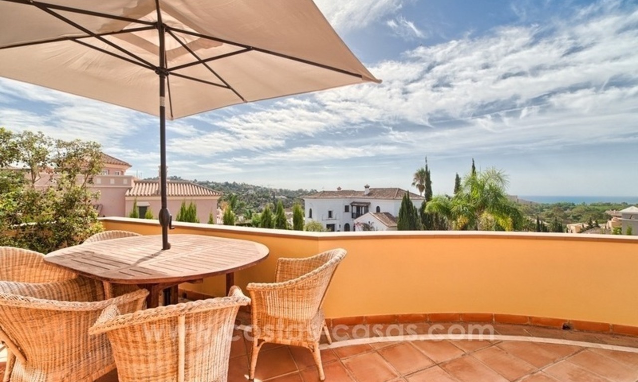 Classical style villa for sale in Elviria, Marbella 16
