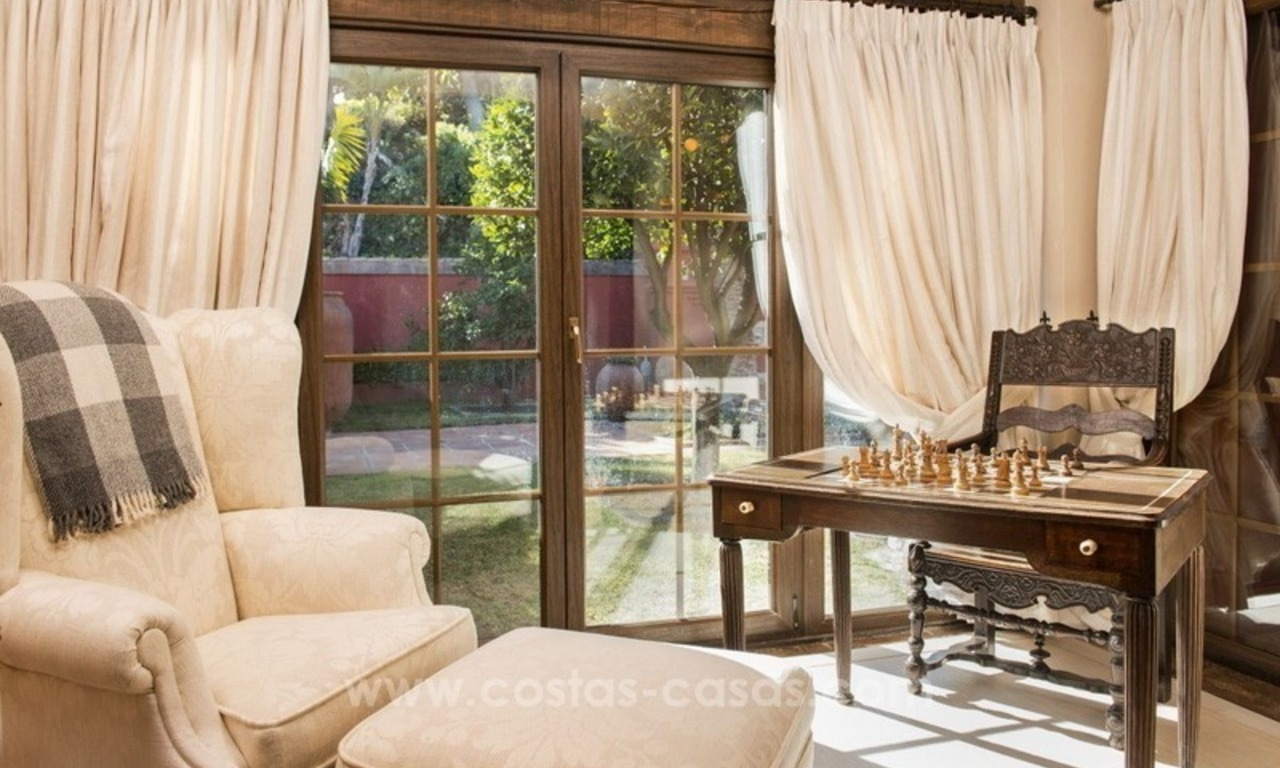 Classical country style villa for sale in El Madroñal, Benahavis - Marbella 28