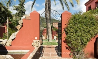 Classical country style villa for sale in El Madroñal, Benahavis - Marbella 16