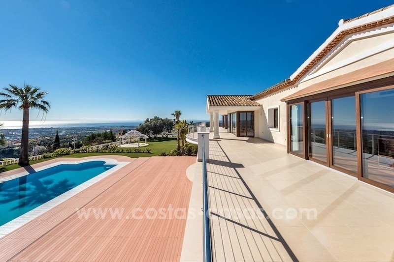Exclusive Modern - Andalusian villa for sale in Marbella - Benahavis