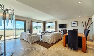 Luxury frontline golf modern penthouse apartment for sale in a 5*golf resort in Benahavis - Marbella 8