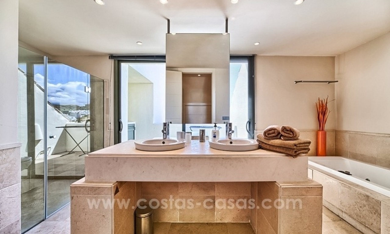 Luxury frontline golf modern penthouse apartment for sale in a 5*golf resort in Benahavis - Marbella 18
