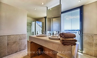 Luxury frontline golf modern penthouse apartment for sale in a 5*golf resort in Benahavis - Marbella 19
