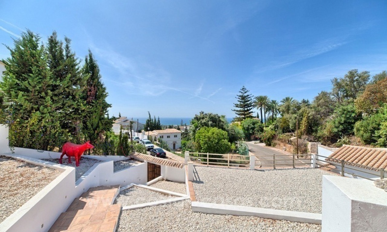 Villa for sale in East Marbella 3