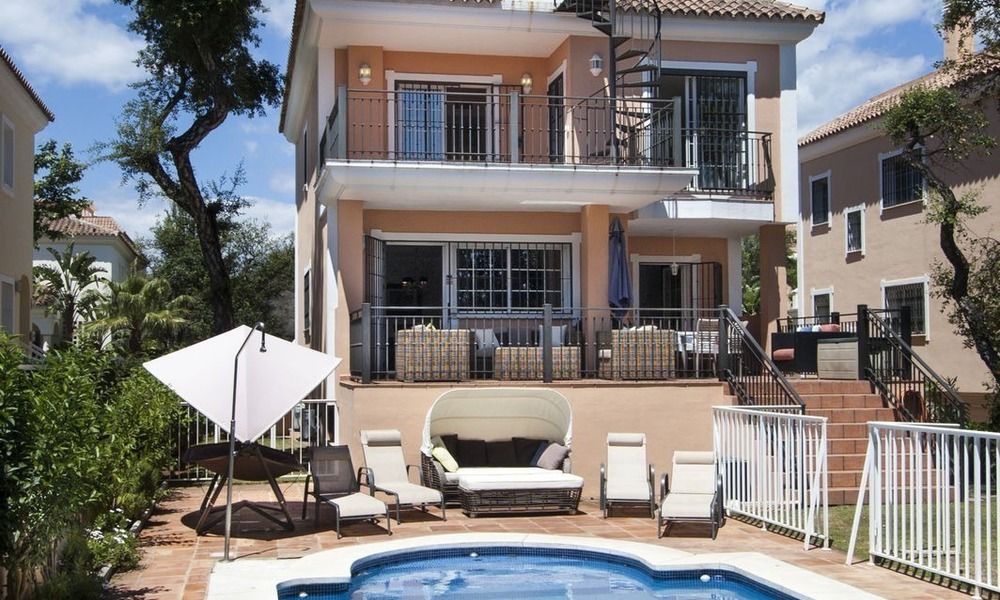 Villa for sale in Elviria, Marbella. Walking distance to supermarkets and beach. Highly Reduced in price! 366